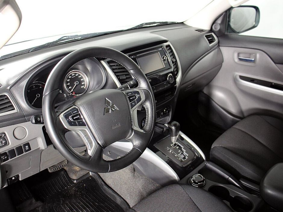 Mitsubishi L200 2.4 АКПП, 2017, 81 000 км фото 4