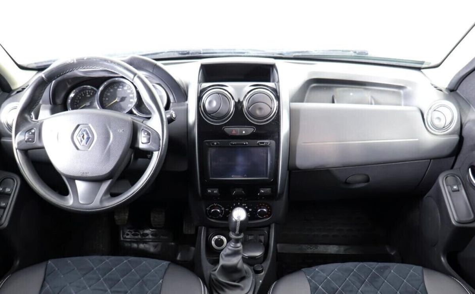 Renault Duster 1.5 МКПП, 2018, 63 000 км фото 6