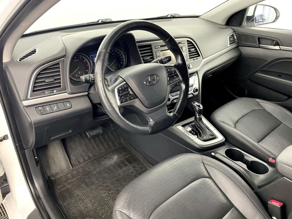 Hyundai Elantra 2.0 АКПП, 2017, 75 000 км фото 5