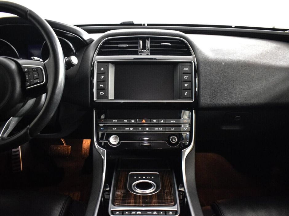 Jaguar XE 2.0 АКПП, 2015, 101 000 км фото 6