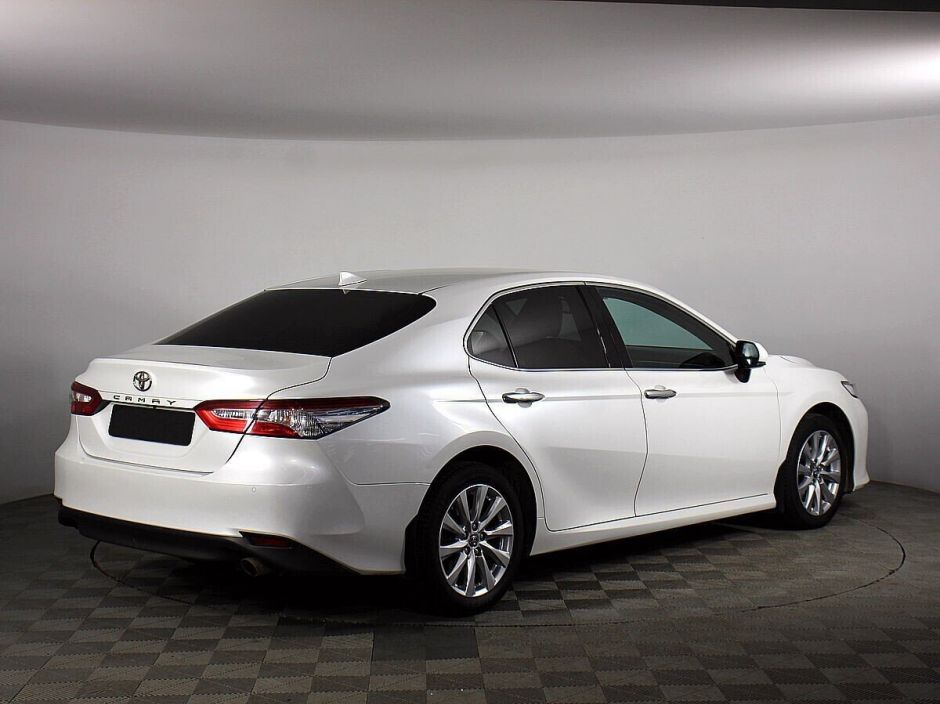 Toyota Camry 2.5 АКПП, 2018, 67 000 км фото 2