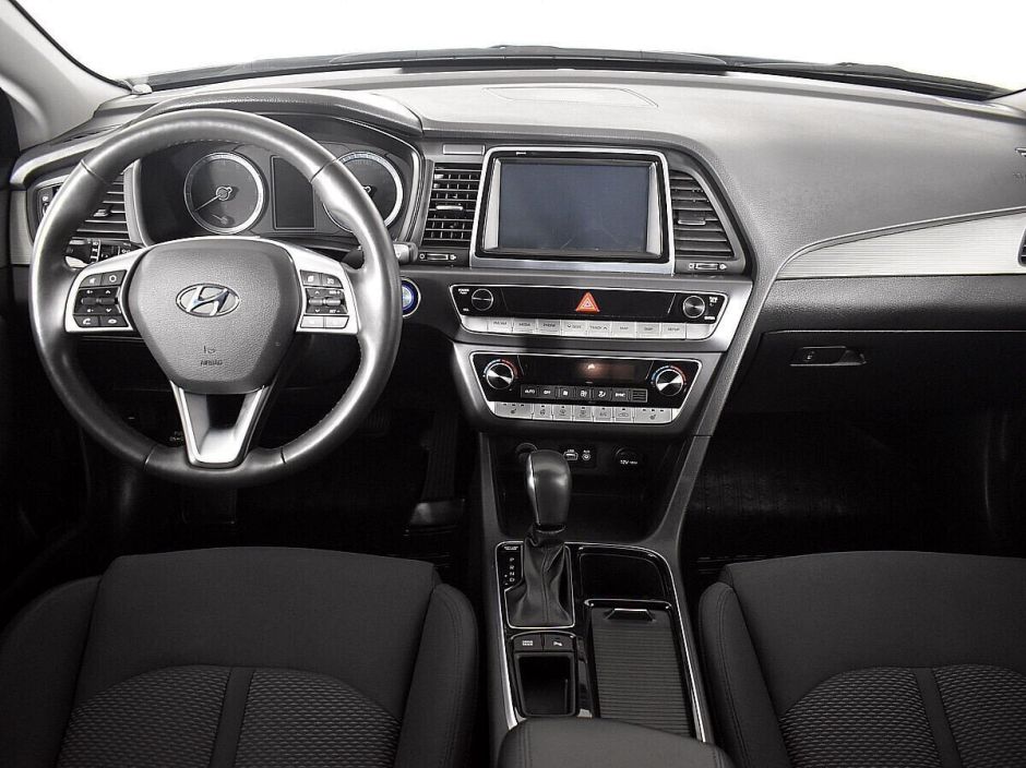 Hyundai Sonata 2.0 АКПП, 2018, 69 000 км фото 7