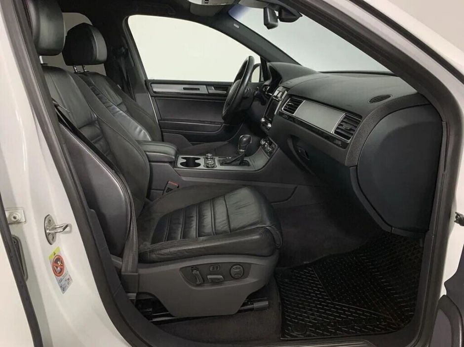 Volkswagen Touareg 3.6 АКПП, 2012, 131 000 км фото 7