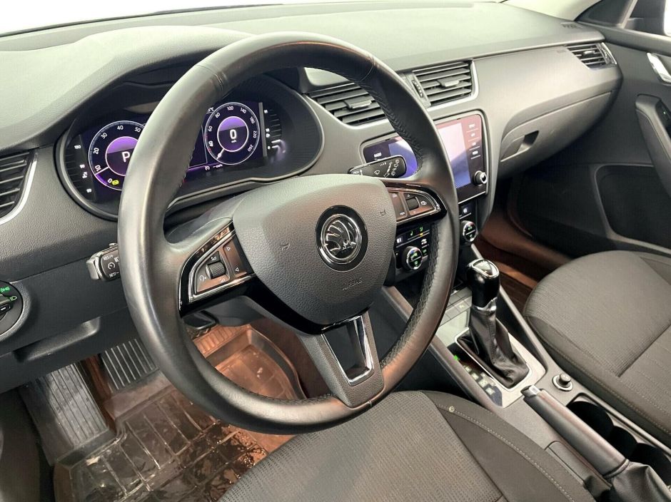 Skoda Octavia 1.8 РКПП, 2018, 59 000 км фото 4