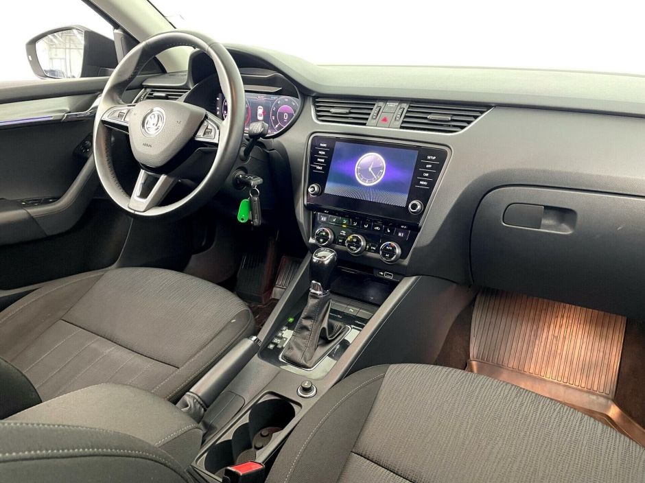 Skoda Octavia 1.8 РКПП, 2018, 59 000 км фото 5