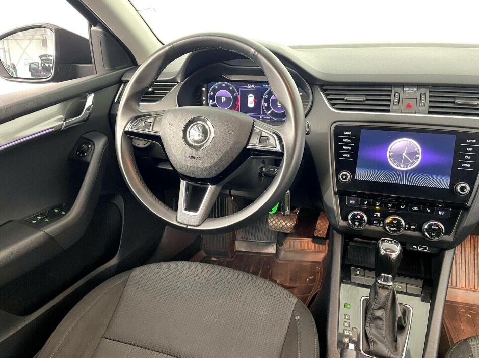 Skoda Octavia 1.8 РКПП, 2018, 59 000 км фото 6