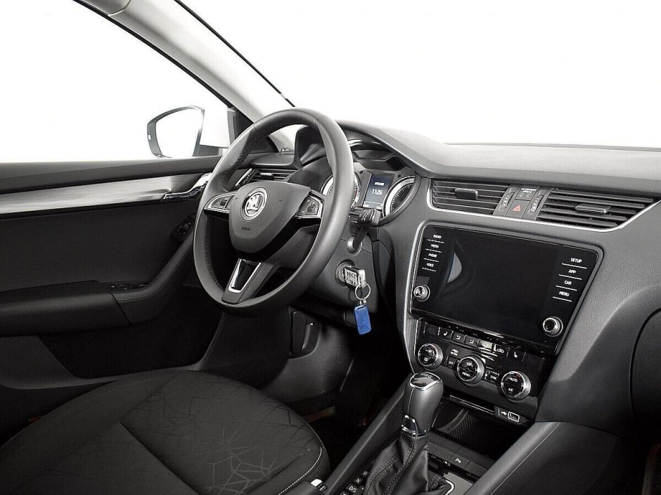 Skoda Octavia 1.4 РКПП, 2020, 42 000 км фото 7