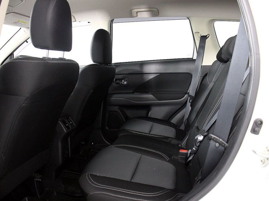 Mitsubishi Outlander 2.0 CVT, 2020, 38 000 км фото 10