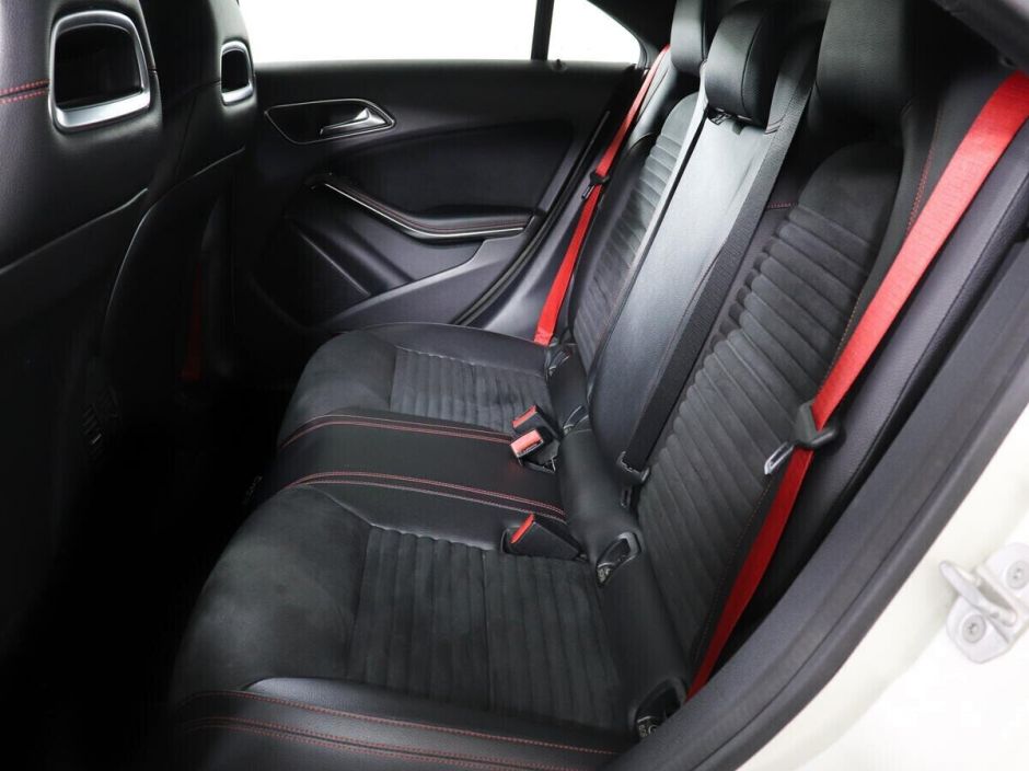 Mercedes-Benz CLA 1.6 РКПП, 2013, 122 000 км фото 9