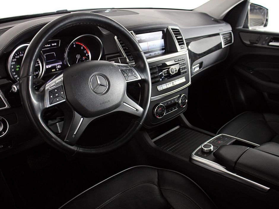 Mercedes-Benz M-Класс 3.0 АКПП, 2013, 124 000 км фото 4
