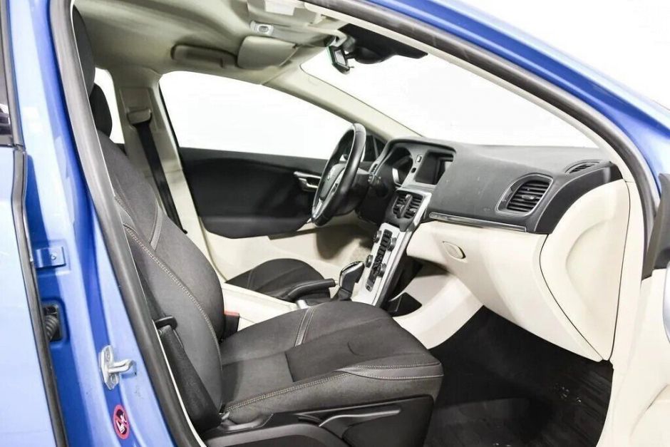 Volvo V40 1.6 РКПП, 2014, 114 000 км фото 9
