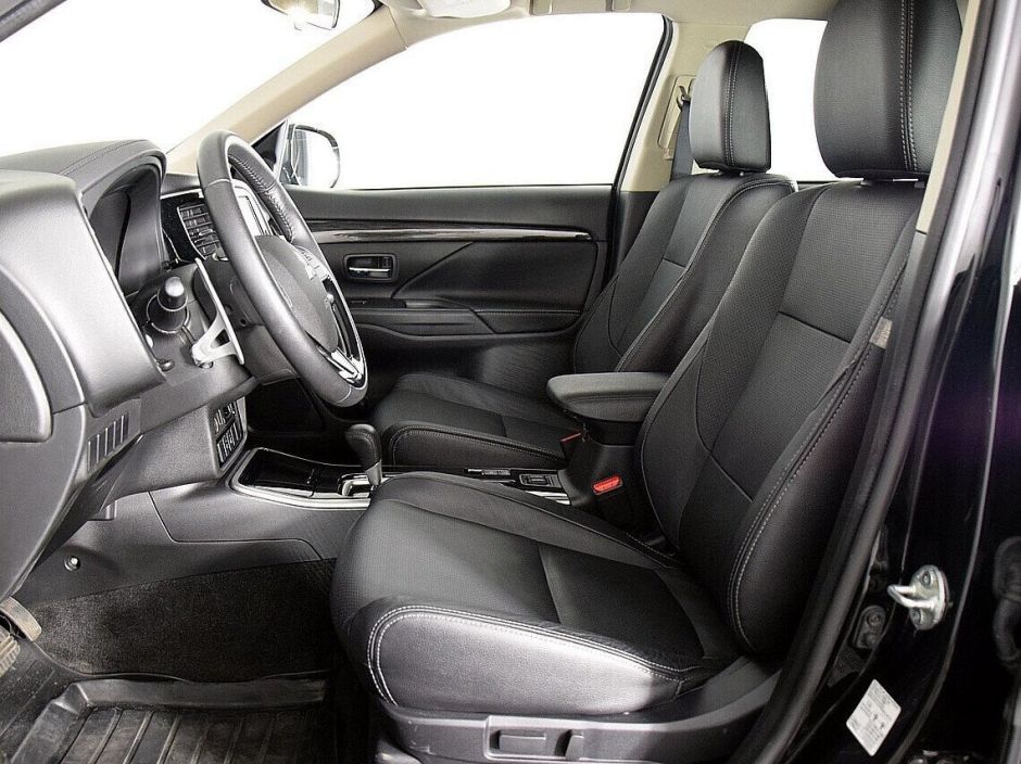 Mitsubishi Outlander 2.4 CVT, 2018, 68 000 км фото 3