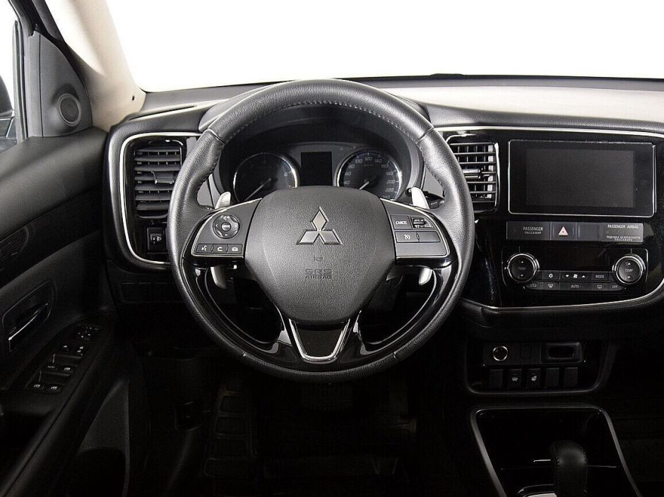 Mitsubishi Outlander 2.4 CVT, 2018, 68 000 км фото 5