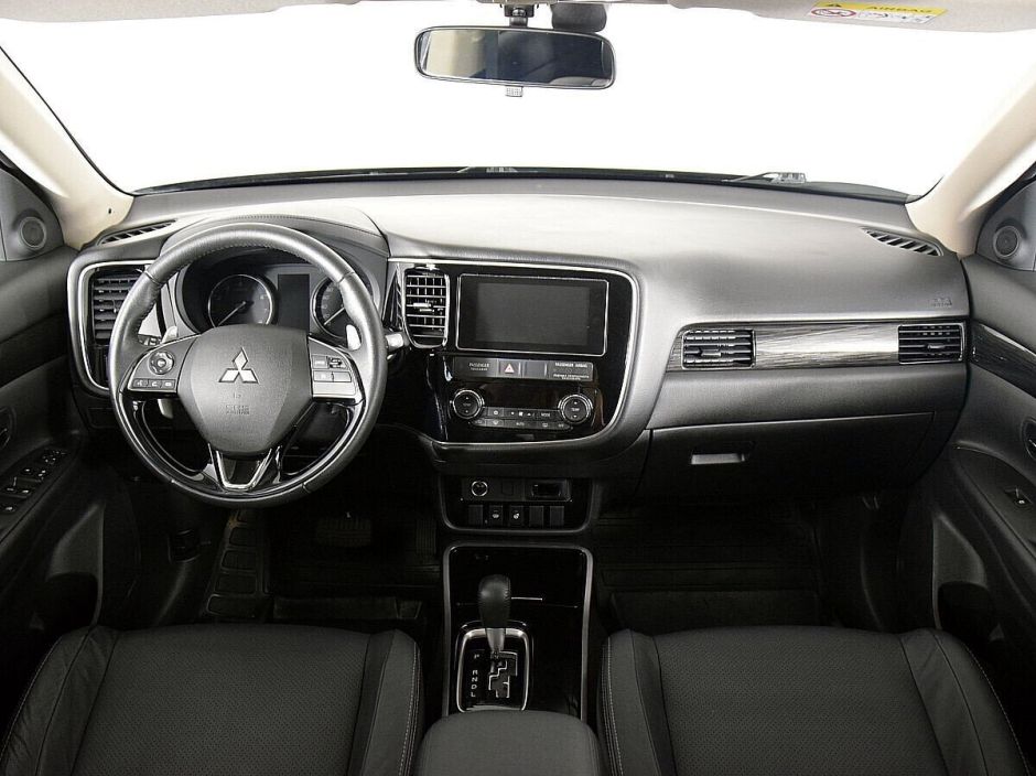 Mitsubishi Outlander 2.4 CVT, 2018, 68 000 км фото 6
