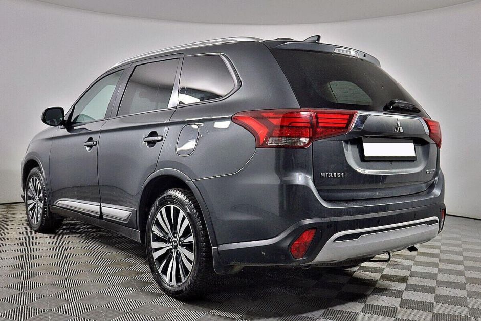 Mitsubishi Outlander 2.0 CVT, 2018, 74 000 км фото 4