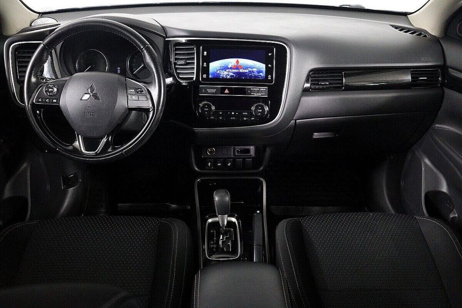 Mitsubishi Outlander 2.0 CVT, 2018, 74 000 км фото 6