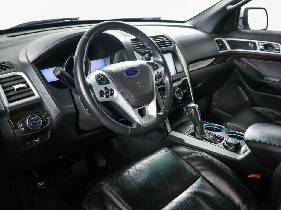 Ford Explorer 3.5 АКПП, 2013, 134 000 км фото 9