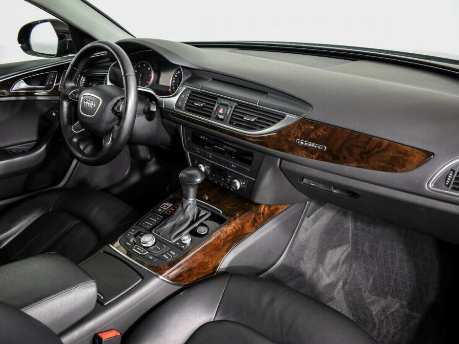 Audi A6 2.8 РКПП, 2012, 135 000 км фото 7