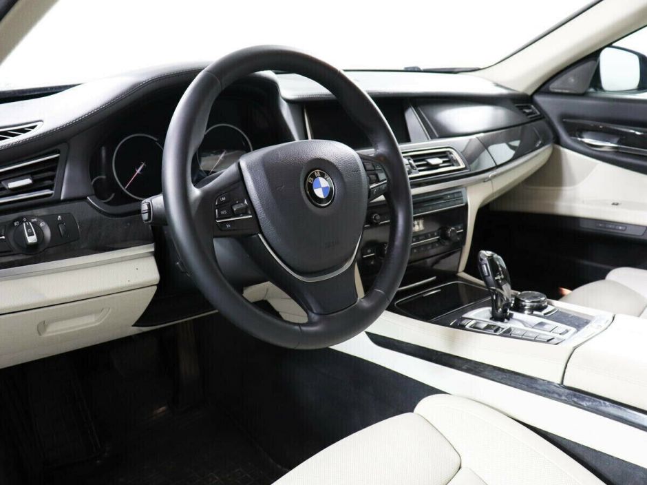 BMW 7 серии 3.0 АКПП, 2014, 118 000 км фото 9