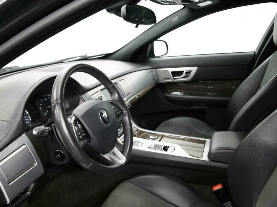 Jaguar XF 2.0 АКПП, 2015, 98 000 км фото 9