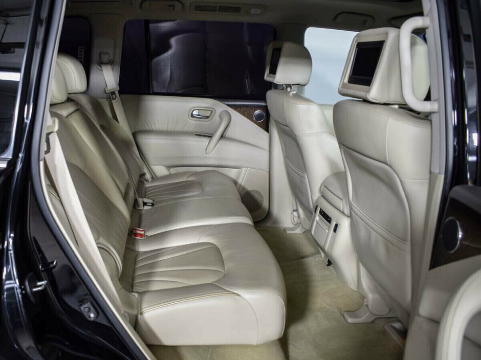 Infiniti QX56 5.6 АКПП, 2013, 122 000 км фото 9
