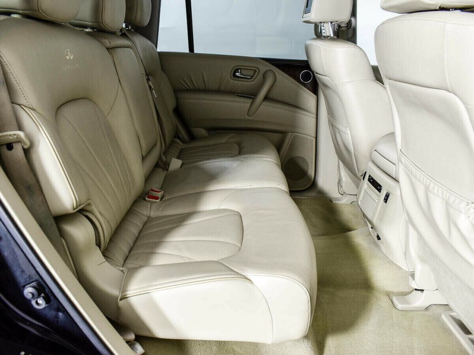 Infiniti QX56 5.6 АКПП, 2012, 146 000 км фото 9
