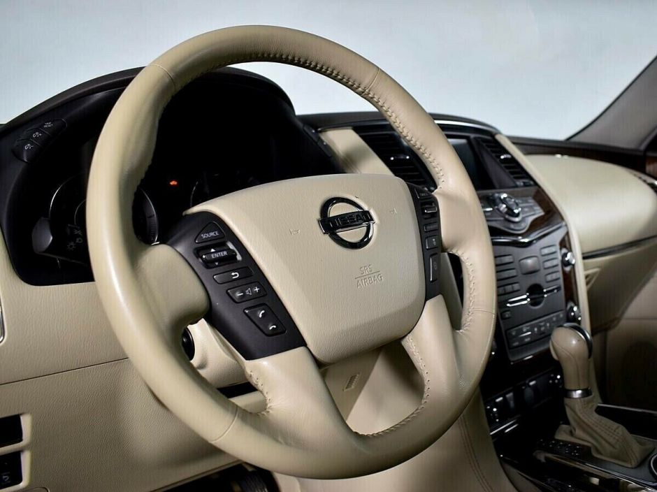 Nissan Patrol 5.6 АКПП, 2011, 147 000 км фото 9