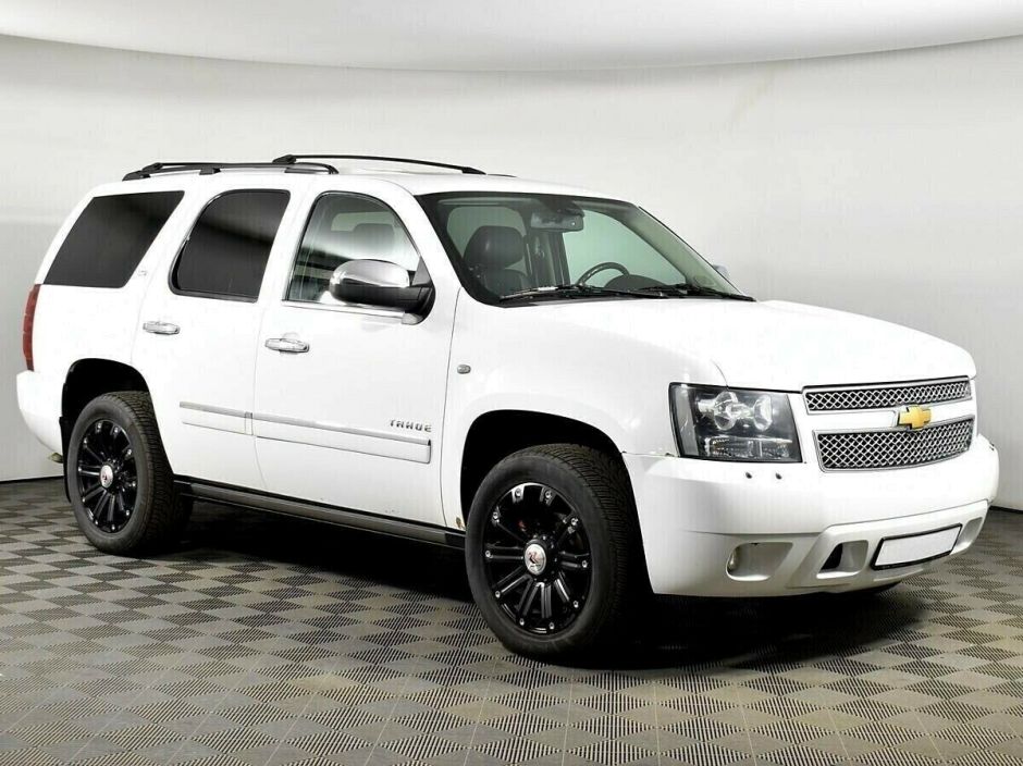 Chevrolet Tahoe 5.3 АКПП, 2013, 132 000 км фото 3