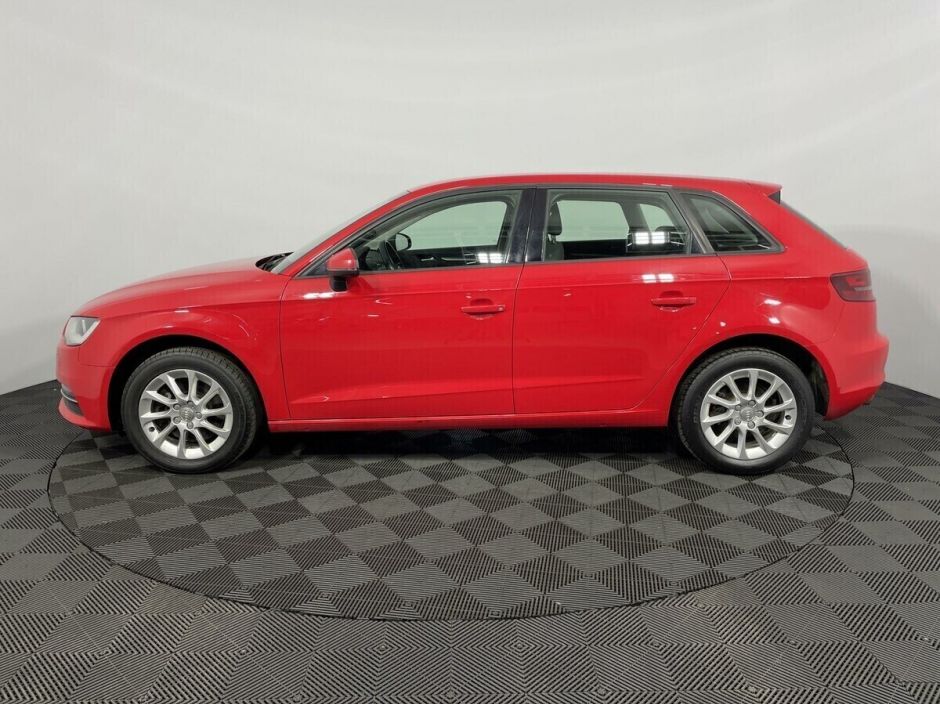 Audi A3 1.8 РКПП, 2015, 88 000 км фото 7