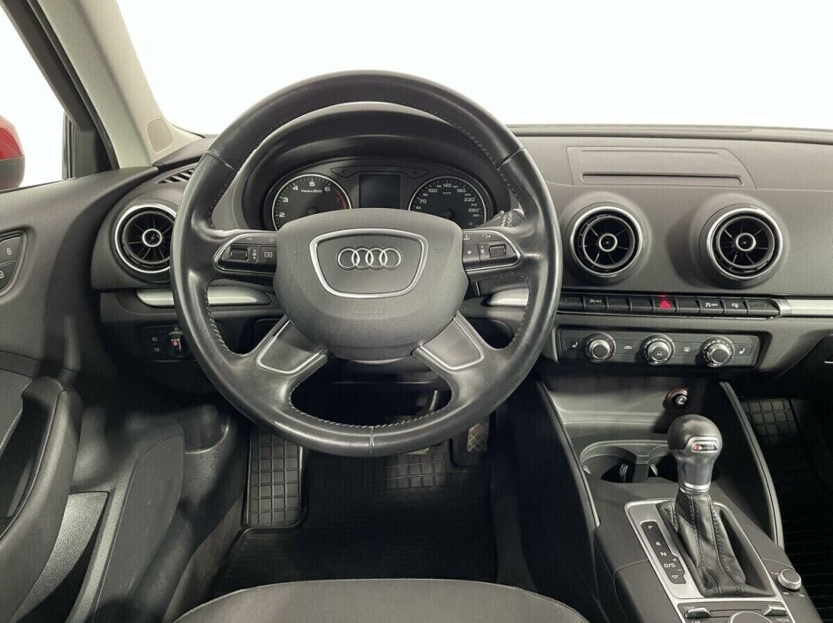 Audi A3 1.8 РКПП, 2015, 88 000 км фото 10