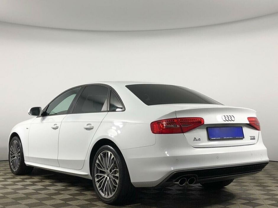 Audi A4 2.0 РКПП, 2015, 99 000 км фото 2