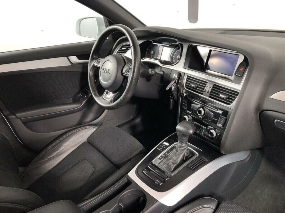 Audi A4 2.0 РКПП, 2015, 99 000 км фото 13