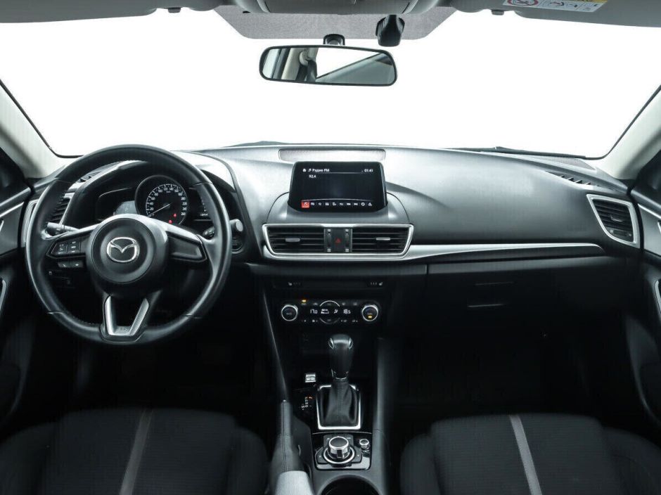 Mazda 3 1.5 АКПП, 2018, 69 000 км фото 9