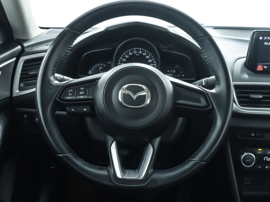 Mazda 3 1.5 АКПП, 2018, 69 000 км фото 10