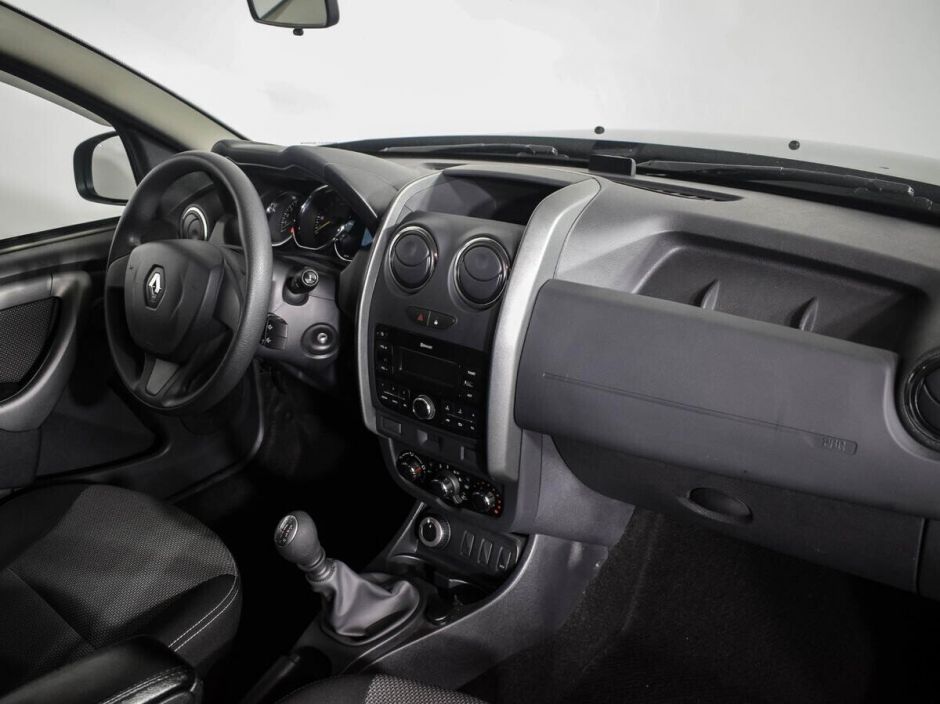 Renault Duster 1.6 МКПП, 2017, 83 000 км фото 5