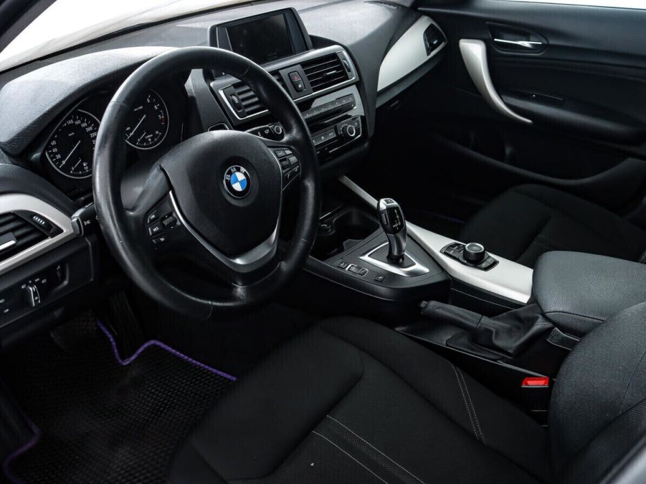BMW 1 серии 1.5 АКПП, 2017, 83 000 км фото 7