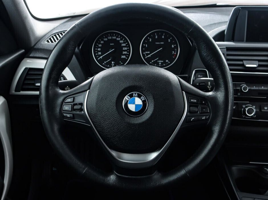 BMW 1 серии 1.5 АКПП, 2017, 83 000 км фото 8