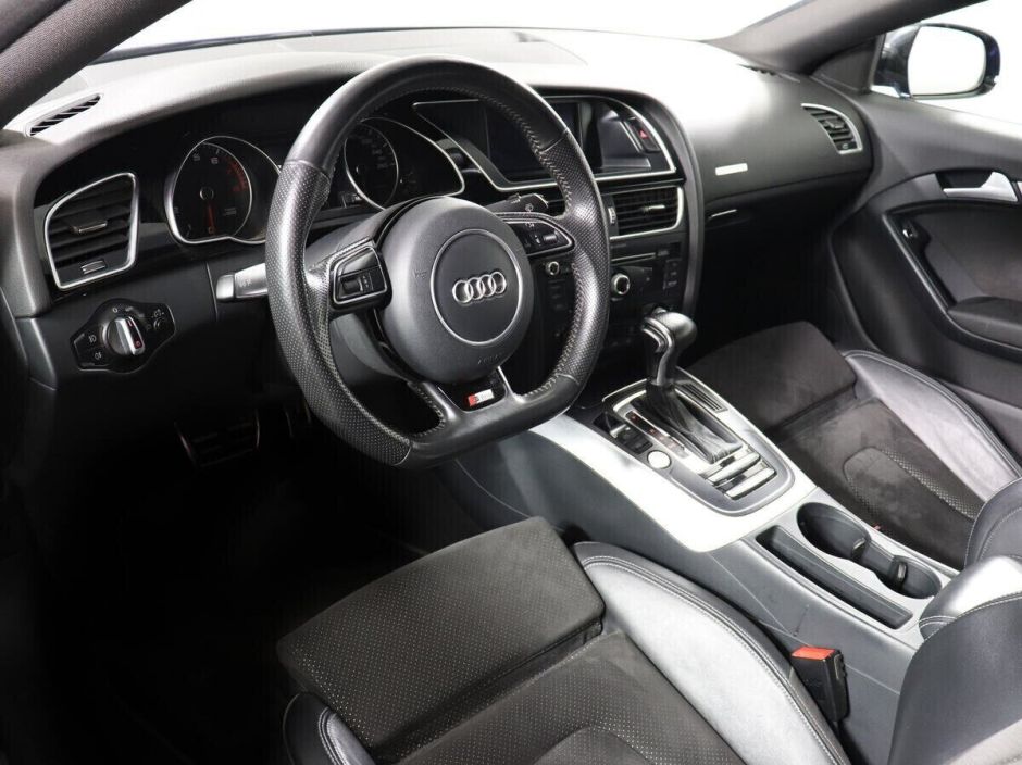 Audi A5 2.0 РКПП, 2015, 105 000 км фото 9