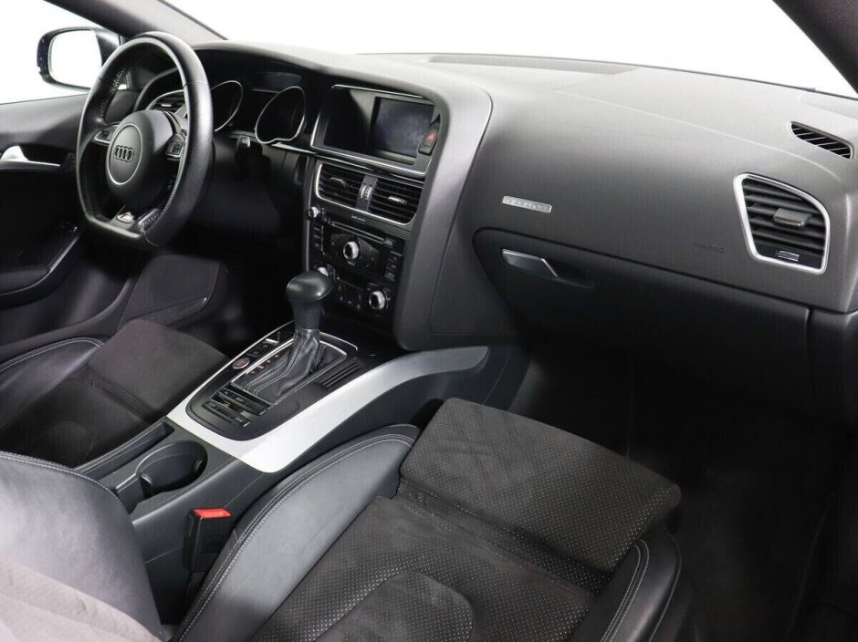 Audi A5 2.0 РКПП, 2015, 105 000 км фото 11