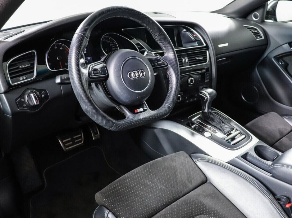Audi A5 2.0 РКПП, 2016, 85 000 км фото 9