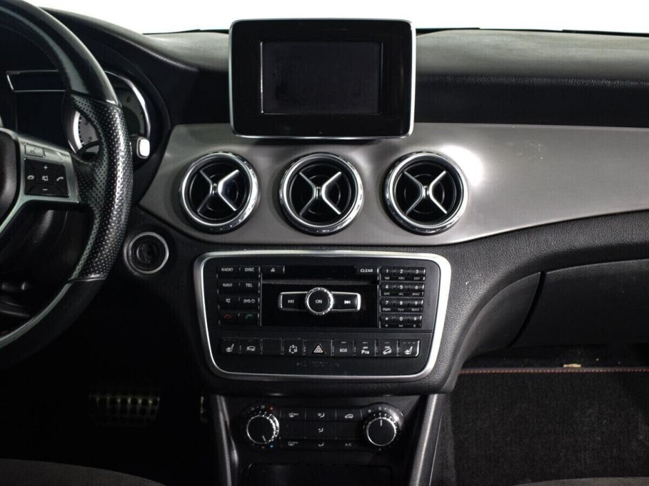 Mercedes-Benz GLA 2.0 РКПП, 2015, 109 000 км фото 8