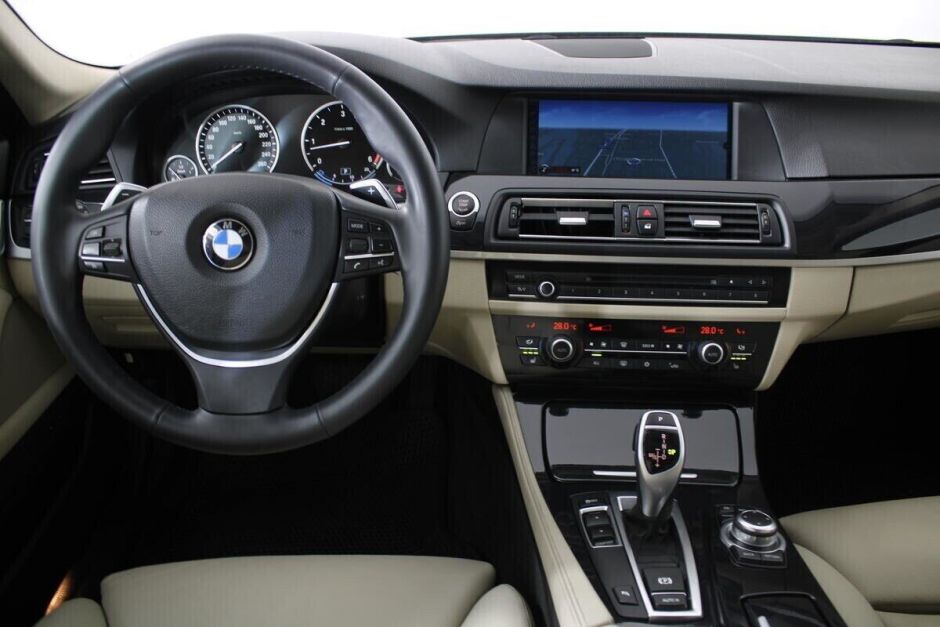 BMW 5 серии 3.0 АКПП, 2011, 156 000 км фото 8