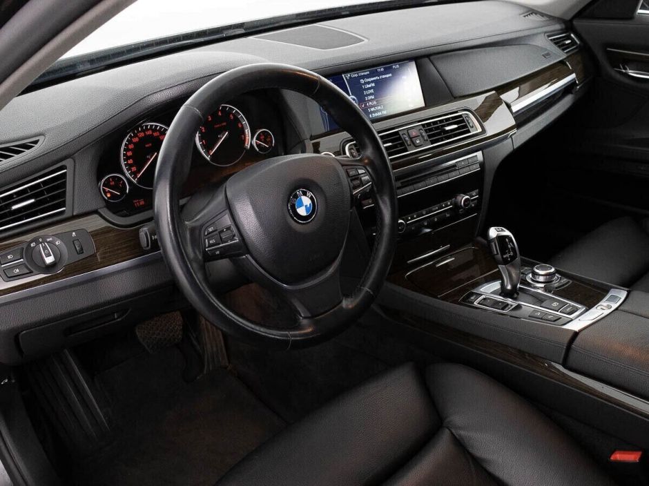 BMW 7 серии 4.4 АКПП, 2011, 145 000 км фото 8
