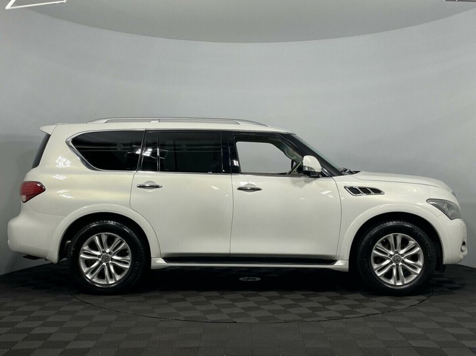 Infiniti QX56 5.6 АКПП, 2013, 130 000 км фото 9