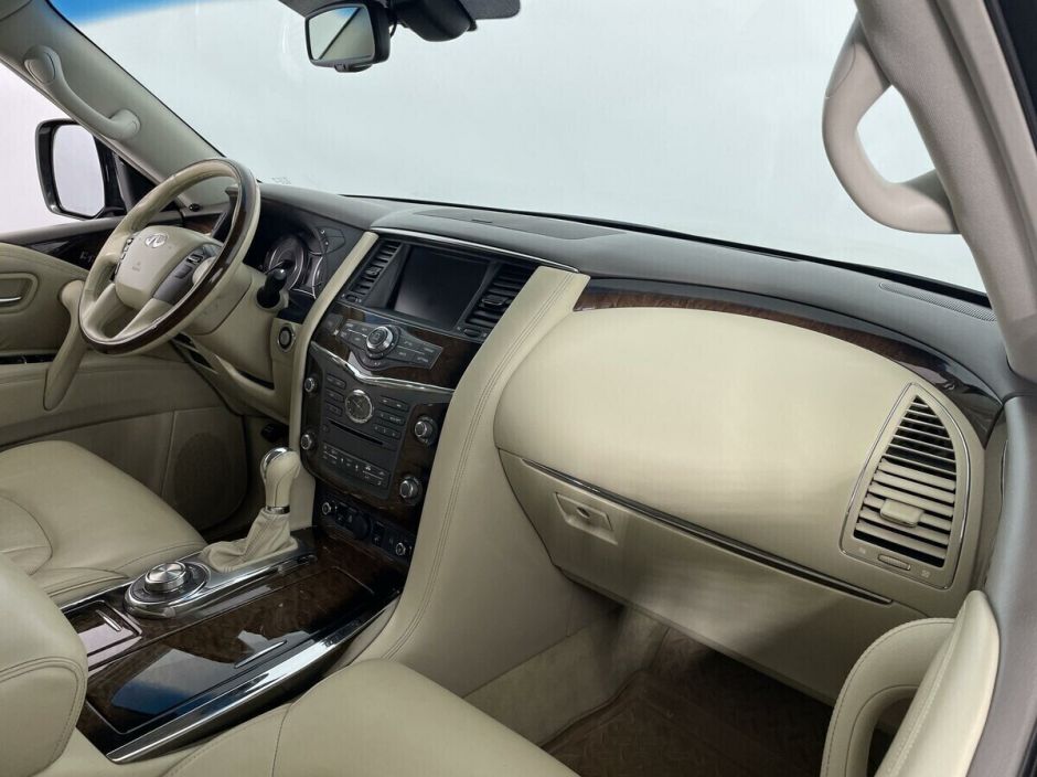 Infiniti QX56 5.6 АКПП, 2013, 130 000 км фото 13