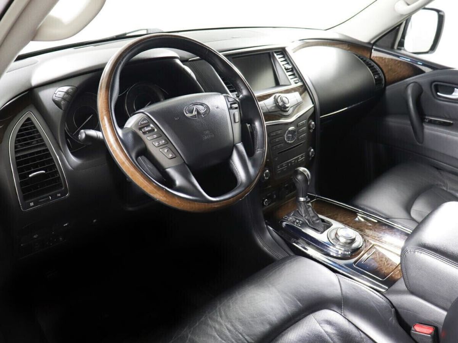 Infiniti QX56 5.6 АКПП, 2013, 124 000 км фото 10