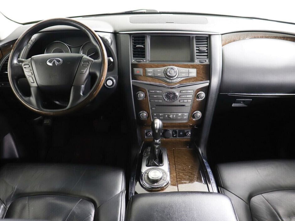 Infiniti QX56 5.6 АКПП, 2013, 124 000 км фото 11