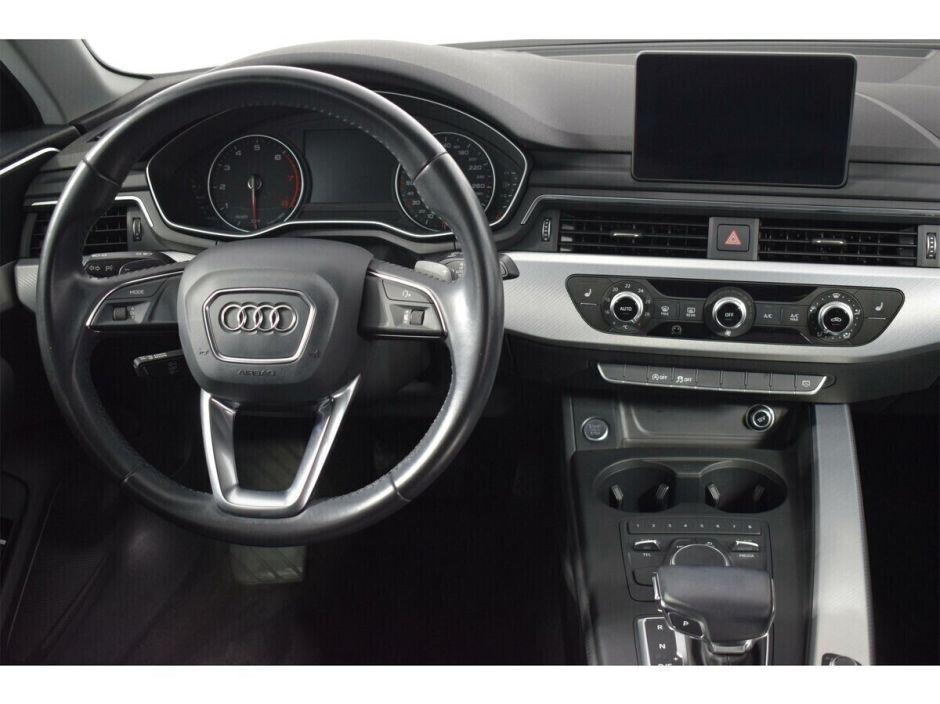Audi A4 2.0 РКПП, 2016, 93 000 км фото 11