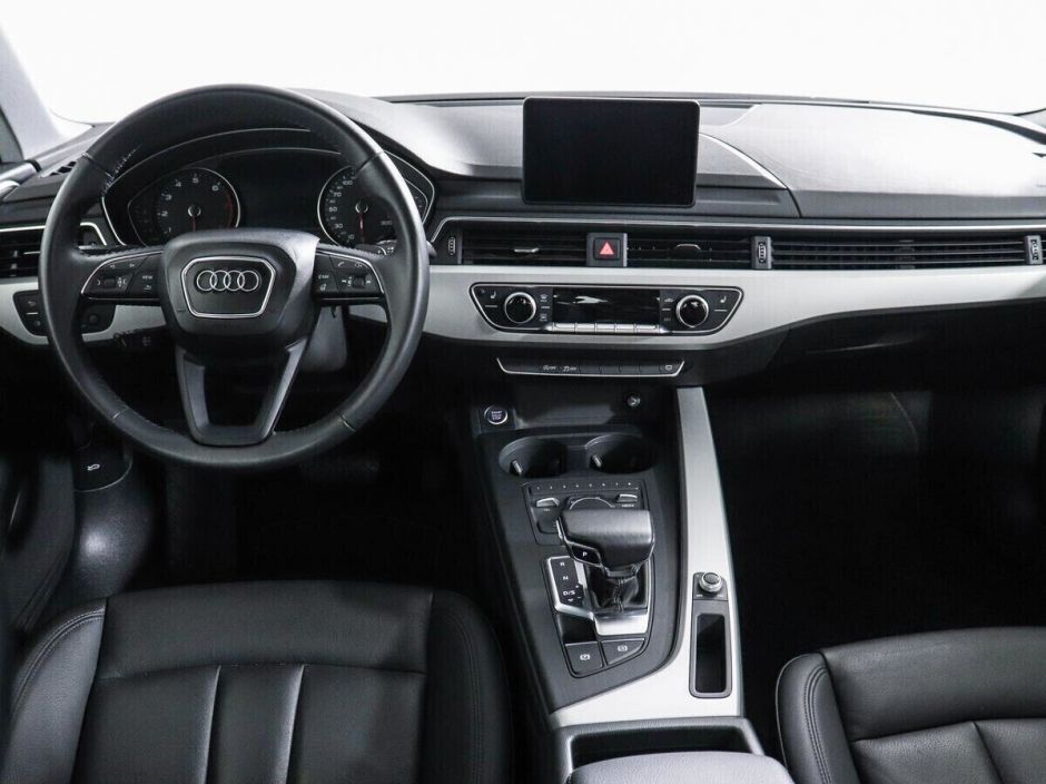 Audi A4 2.0 РКПП, 2016, 87 000 км фото 10