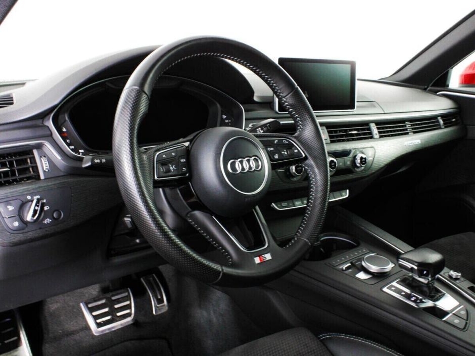 Audi A4 2.0 РКПП, 2017, 74 000 км фото 9